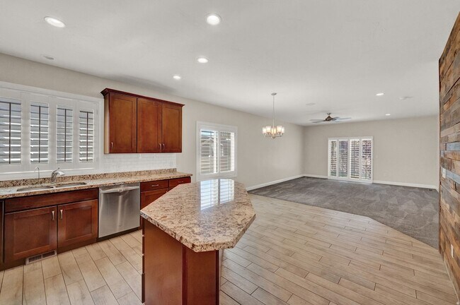 Building Photo - 11166 Del Andrae Ln