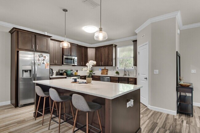 Building Photo - "Charming 3-Bed Home in Mary Esther with $200.00 Off First Full Month's Rent!"