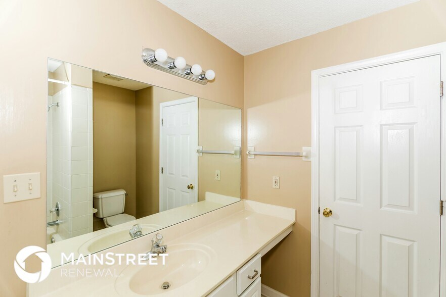 Building Photo - 2417 Carrol Ridge Ln