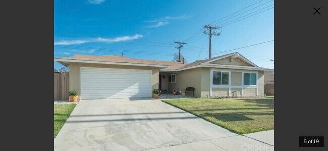 Front of the house two car garage - 3584 Rosalie St