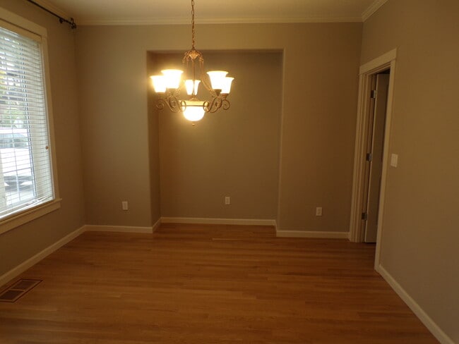 Building Photo - 10630 SW Kable St