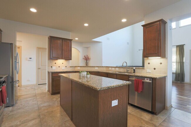 Building Photo - 2300 Dovetail St