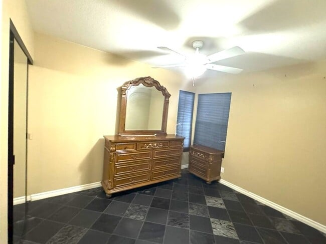 Building Photo - Beautiful Single Story House - OVERSIZED lot in the sought after Vail Ranch Community right in th...