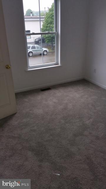 Building Photo - 530 Las Rosas Dr