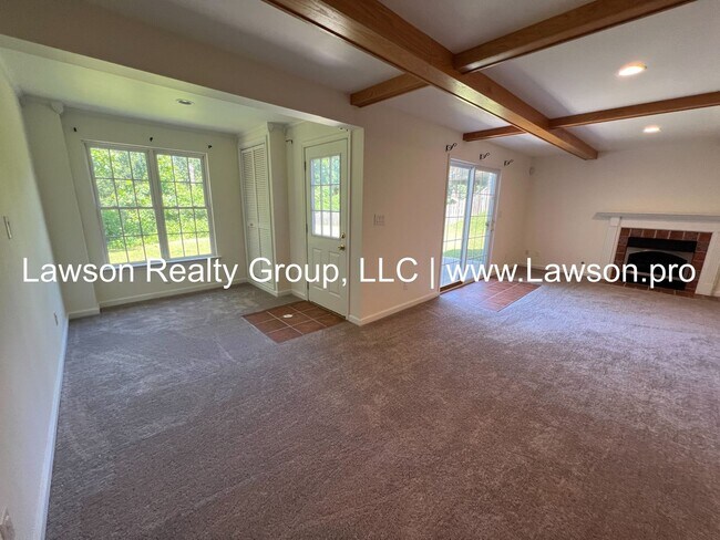 Building Photo - Beautiful Four Bedroom Home in "The Groves...