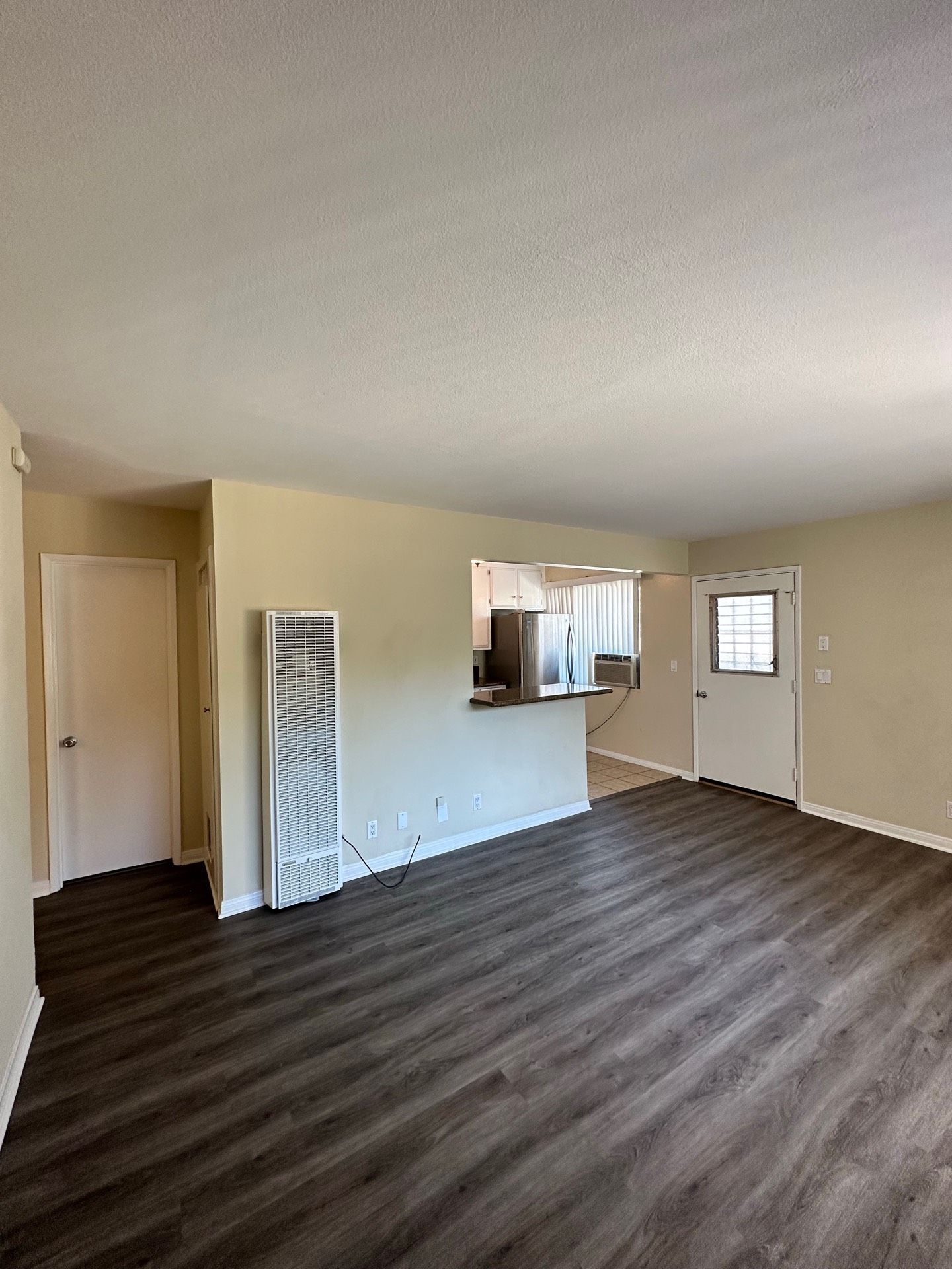 Building Photo - 5616 Rocket St