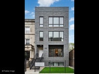Building Photo - 3944 S Indiana Ave