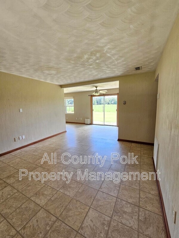 Building Photo - 3536 Knights Station Rd