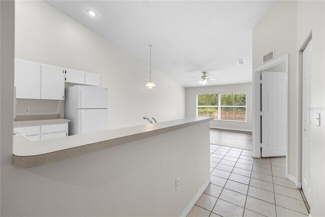 Building Photo - 37228 Grassy Hill Ln