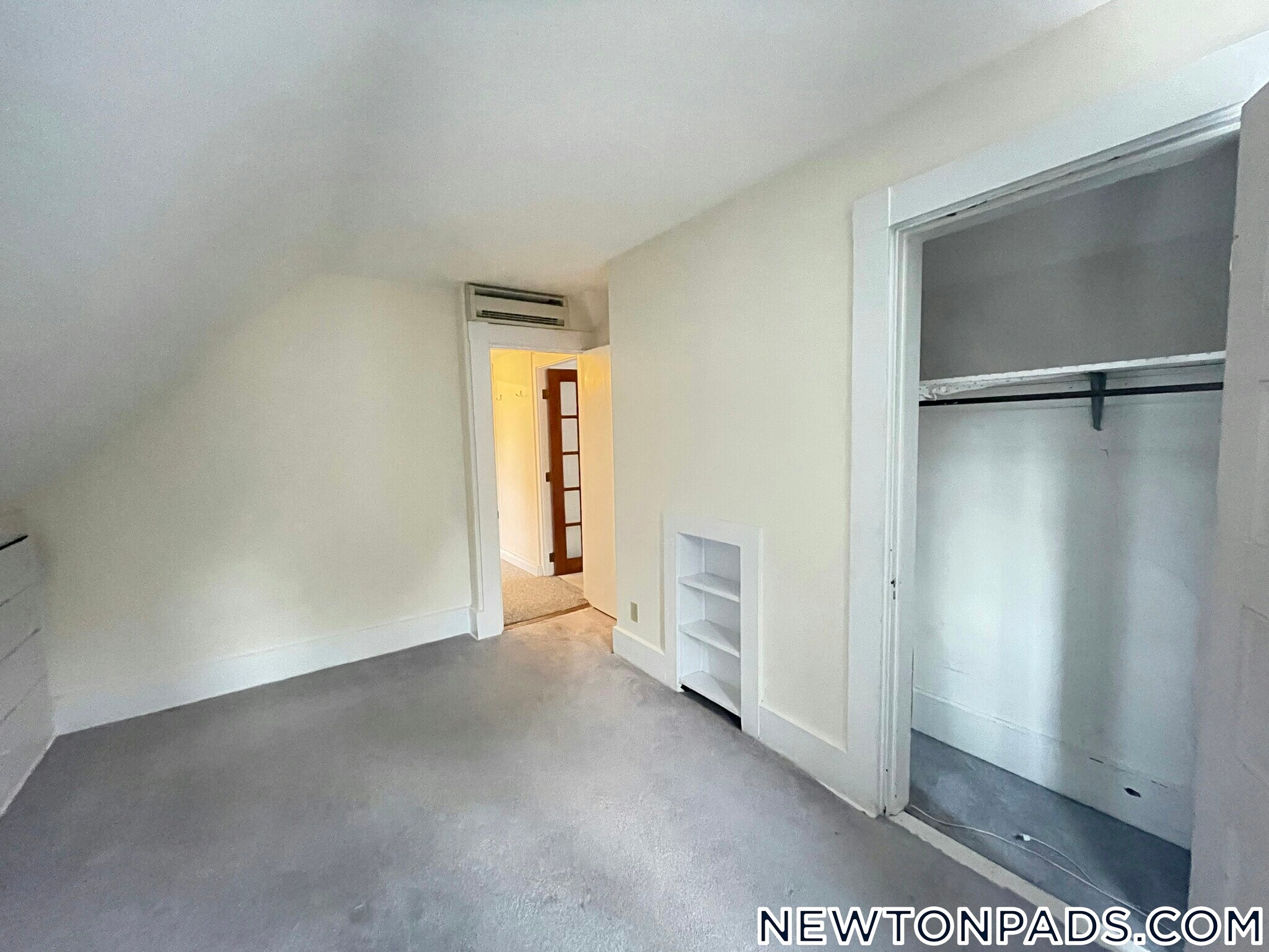 Building Photo - 256 Lowell Ave