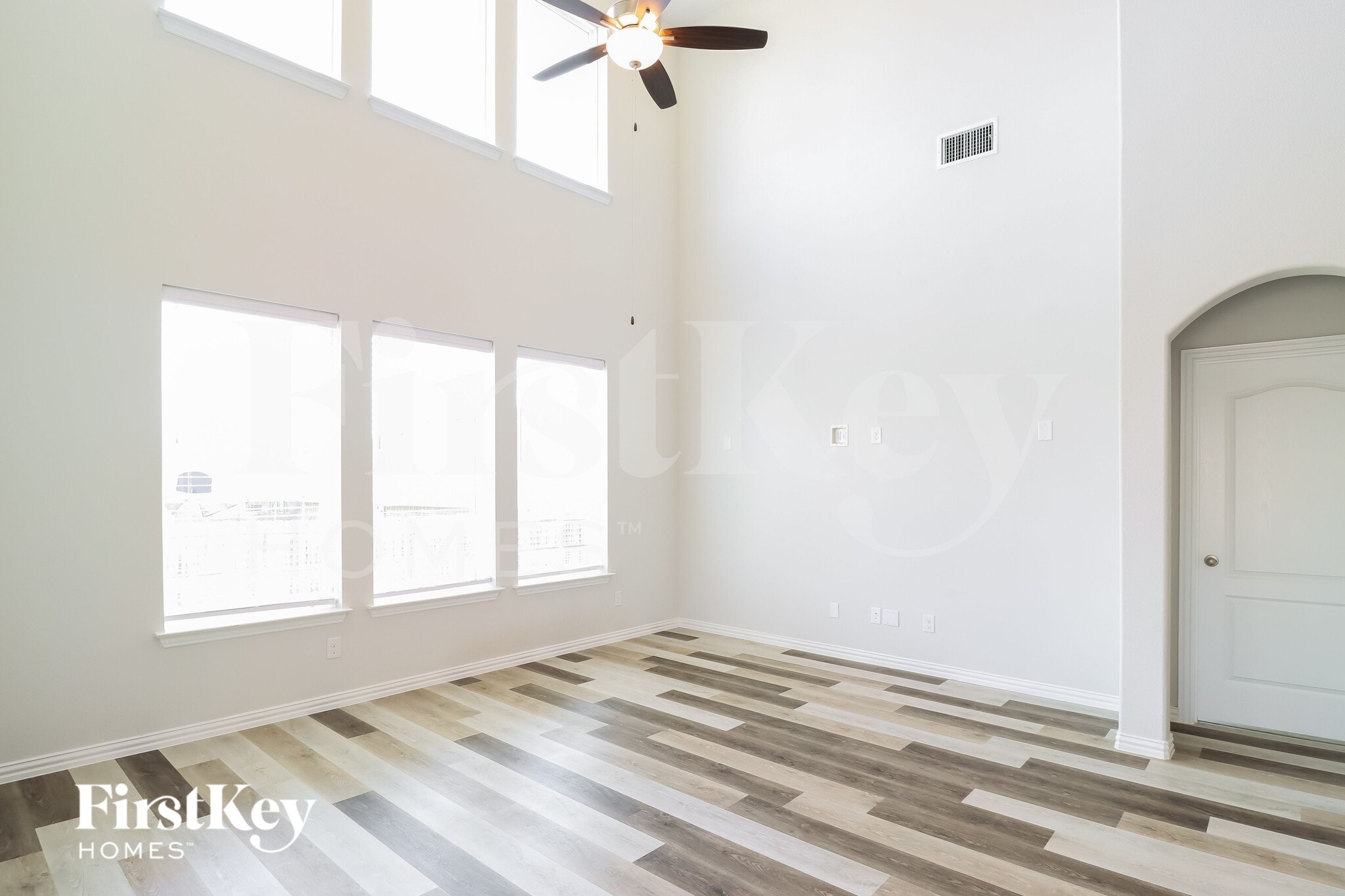 Building Photo - 548 Pheasant Hill Ln