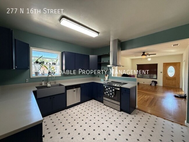 Building Photo - 277 N 16th St