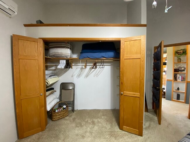 Building Photo - 391 N Somers Rd