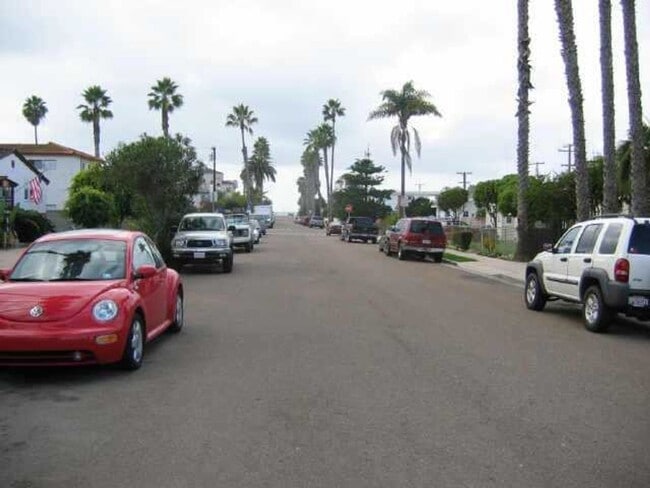 Building Photo - Spacious 1 bedroom at the beach