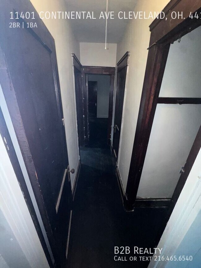 Building Photo - 11401 Continental Ave