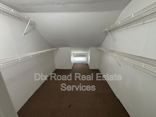 Building Photo - 545 Rockdale Ave