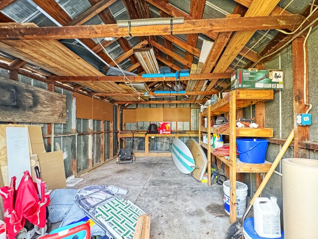 Building Photo - 241 Sandpiper Dr