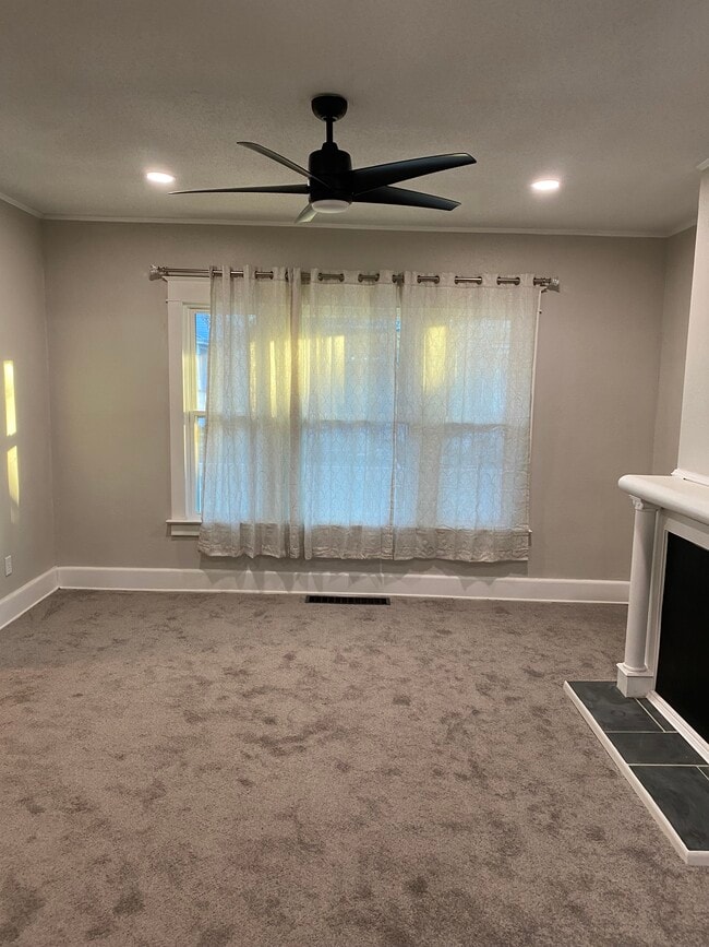 Living room #1 - 1921 18th St