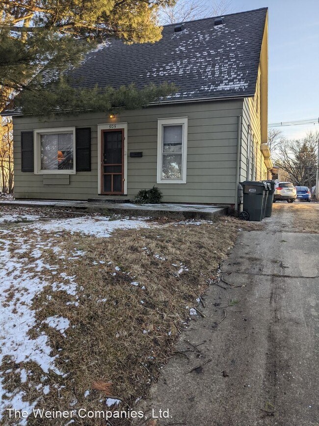Building Photo - 4 br, 3 bath House - 505 E. Elm St.