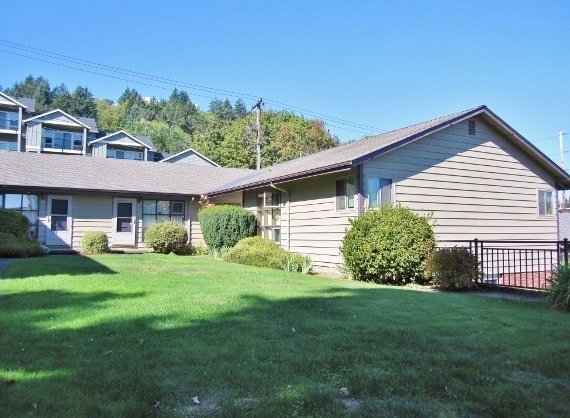 Building Photo - WINTER SPECIAL!! Mid-Century 2bdr with Patio Near OHSU Ready Now!