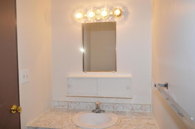 Building Photo - 3213 Dody Avenue, Unit #4