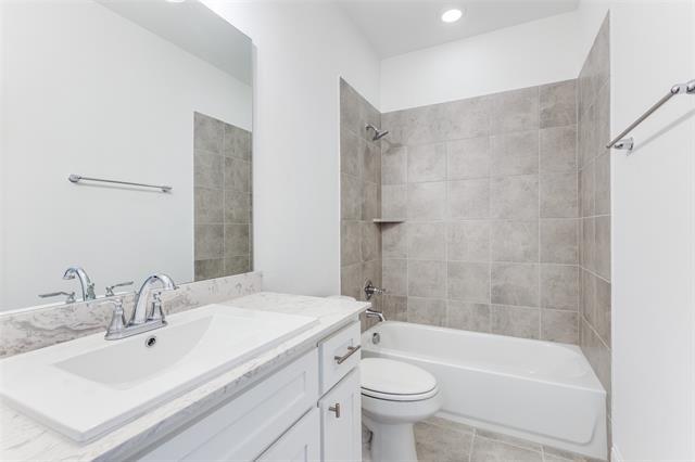 Building Photo - 6344 Oakbend Cir