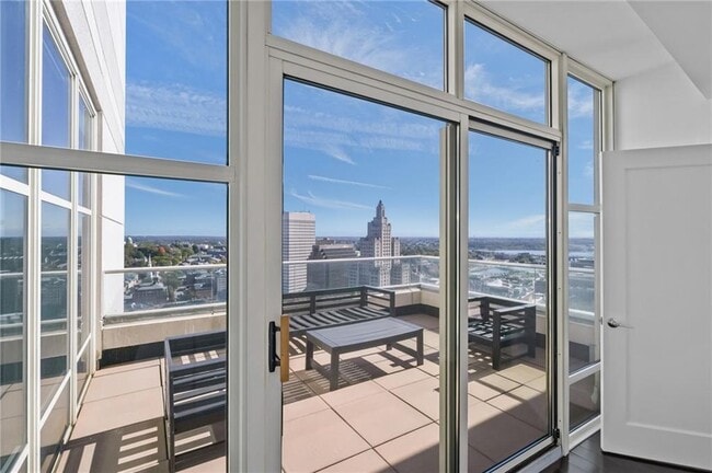 Building Photo - 1 W Exchange St