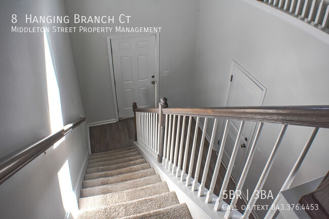 Building Photo - 8 Hanging Branch Ct.