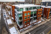 Building Photo - 100 N Center St