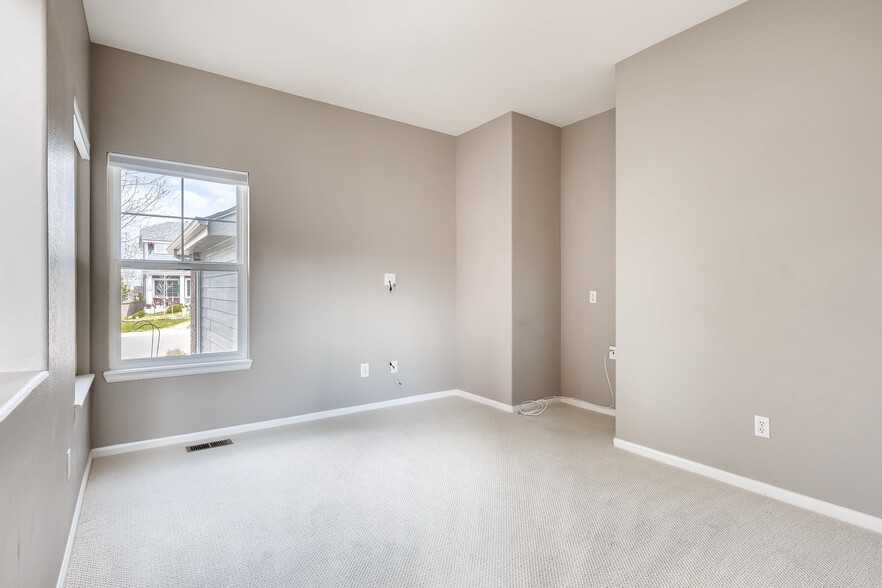 Building Photo - 3246 Astorbrook Way