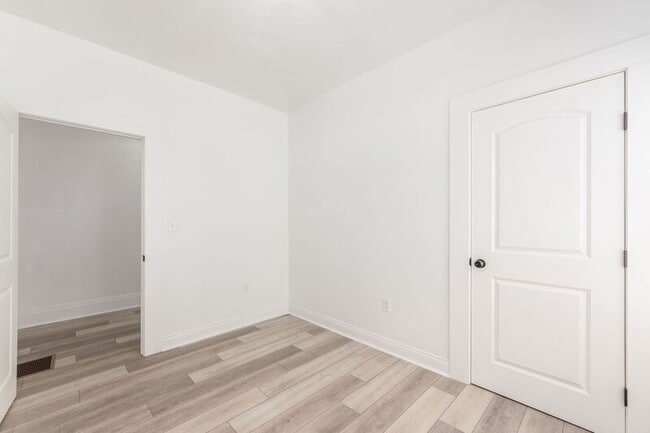 Building Photo - 58 N 20th St