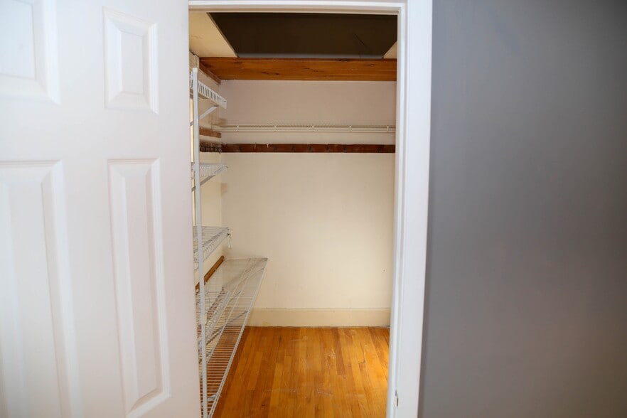 Building Photo - 95 Bradford Ave