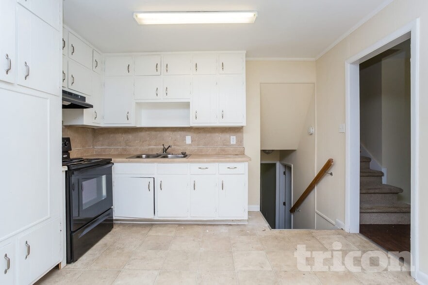 Building Photo - 4045 Bouldervista Dr