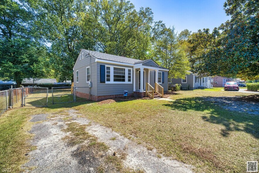 Building Photo - 2506 Coleman Ave