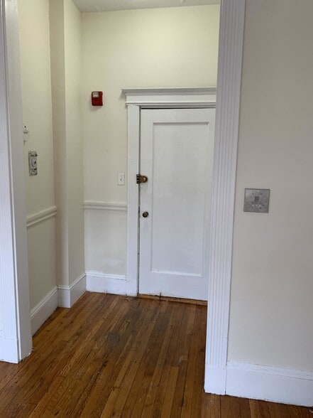 Building Photo - 1334 Commonwealth Ave