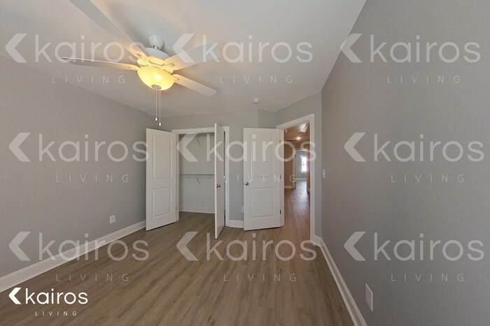 Building Photo - 3716 Oak Leaf Wy