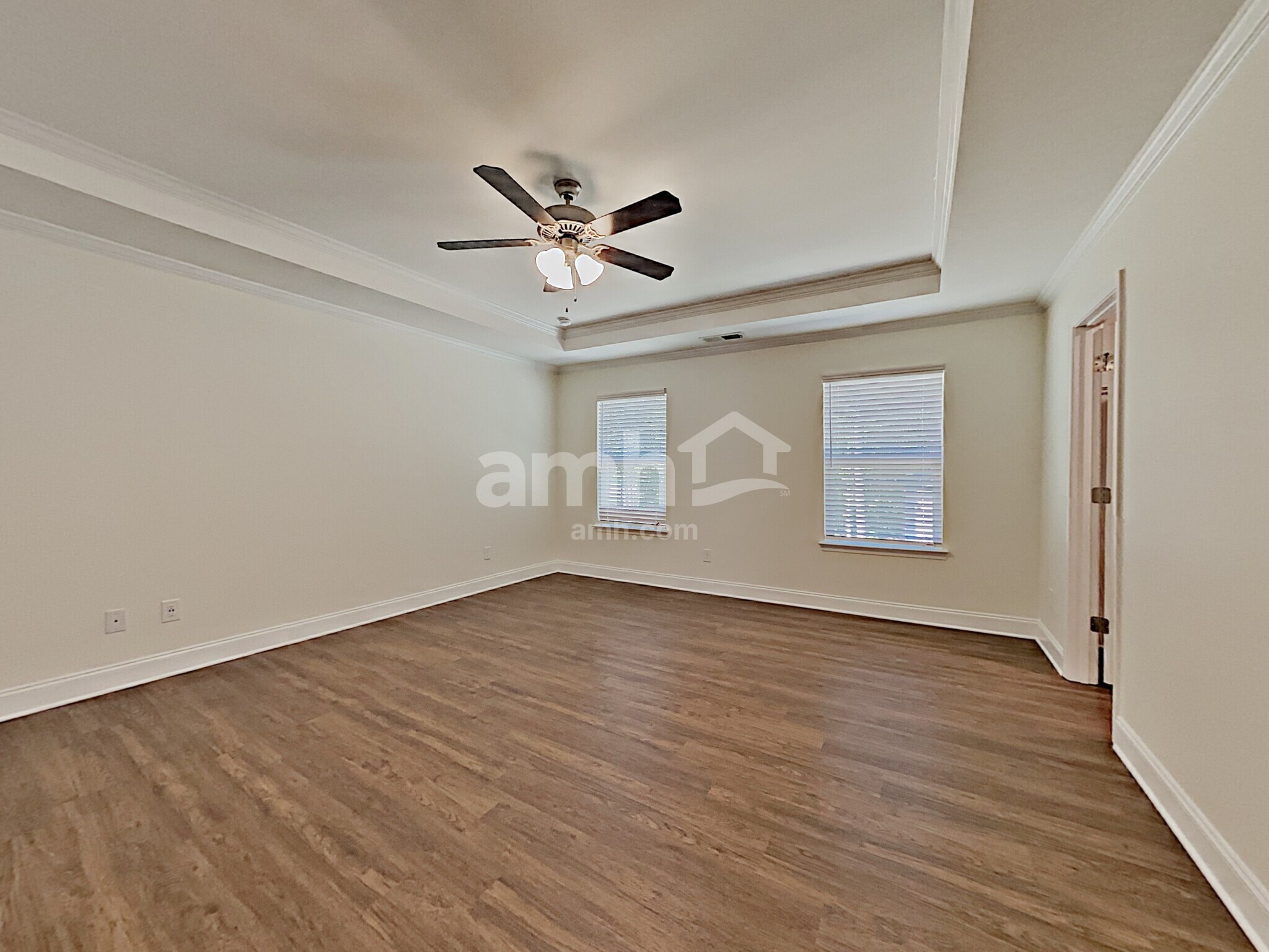 Building Photo - 124 Lindridge Dr