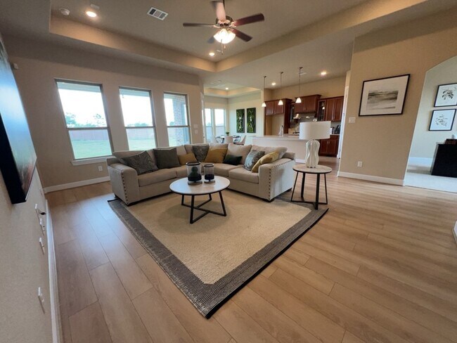 Building Photo - 5602 Caracara St