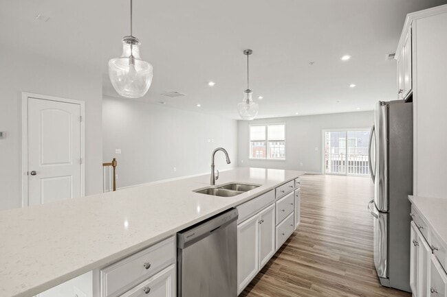 Building Photo - Gorgeous 3 Bedroom Townhome in Henrico!