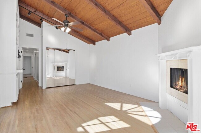 Building Photo - 2128 Camden Ave