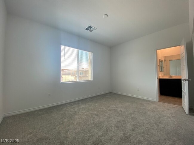 Building Photo - 8846 Sasquatch Run Ave