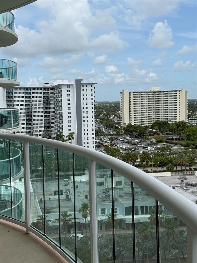 Building Photo - 3410 Galt Ocean Dr