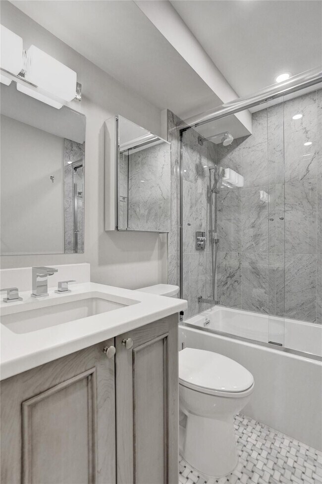 Building Photo - 5200 N Ocean Blvd