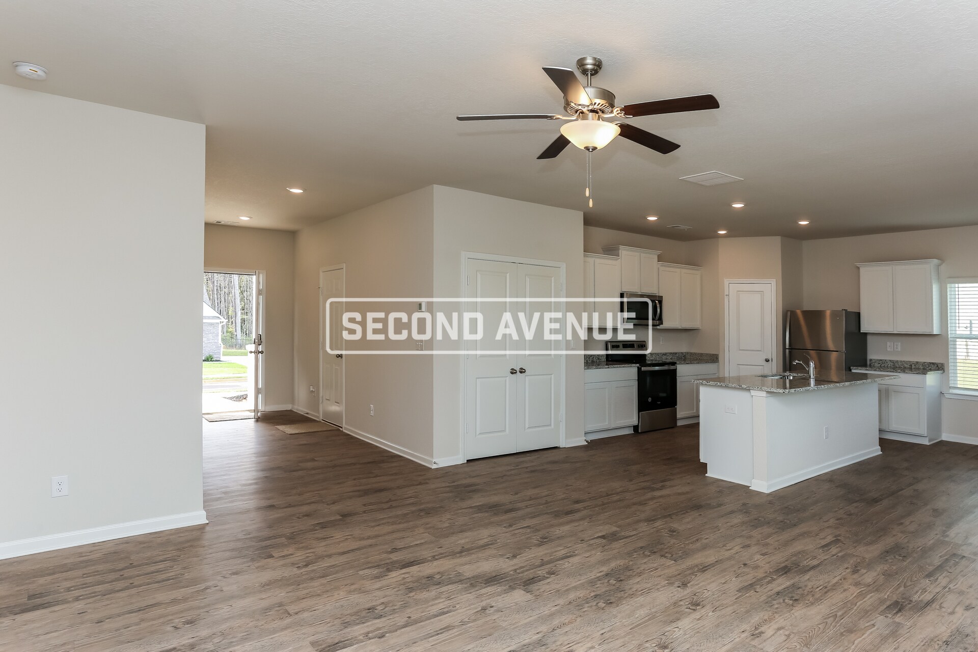 Building Photo - 571 Meadows Farm Dr