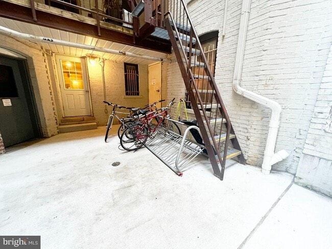 Building Photo - 3014 Dent Pl NW