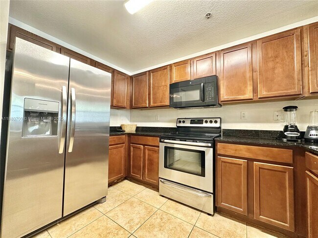 Building Photo - 10870 NW 88th Terrace