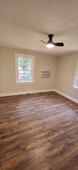 Building Photo - 614 Cleveland St