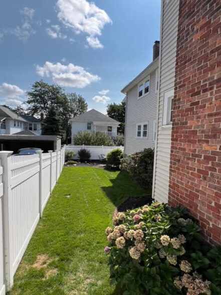 Primary Photo - 508 School St