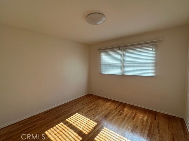 Building Photo - 1808 Oakwood Ave