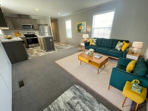 Building Photo - 38039 Leverette Ave